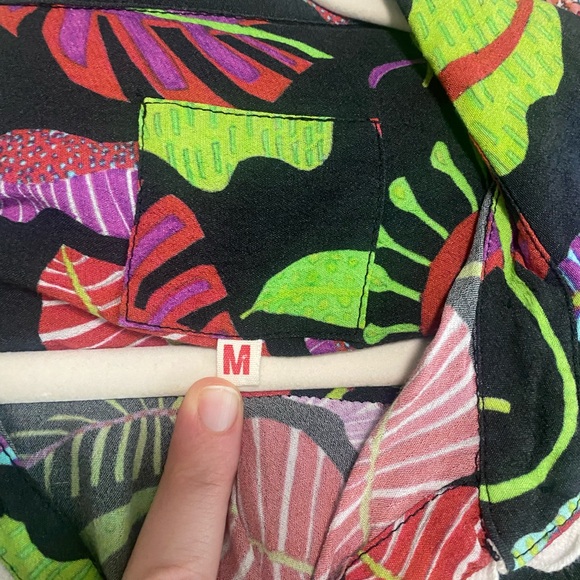 Colorful Floral Women's Top - Picture 3 of 3